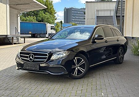 Mercedes-Benz E 300 E -Klasse d KAMERA ACC LED AMBIENTE