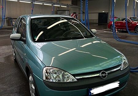 Opel Corsa 1.0 -