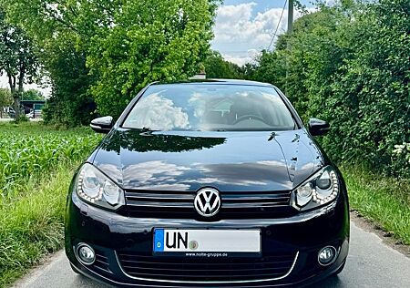 VW Golf Volkswagen 1.4 TSI 90 kW Highline Highline