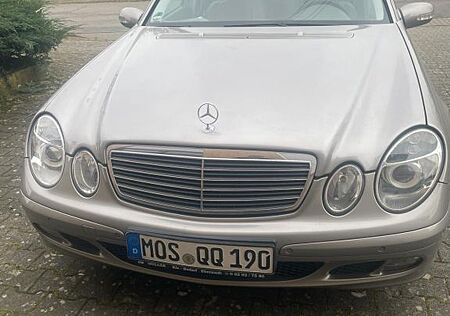 Mercedes-Benz E 200 CDI CLASSIC Classic