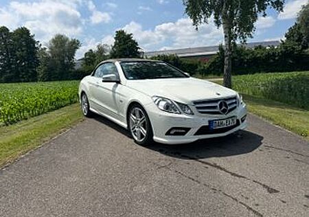 Mercedes-Benz E 220 Cabriolet CDI BlueEFF. AVANTGARD...