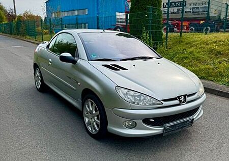 Peugeot 206 CC 110 - Cabrio 1,6 *TÜV NEU!*