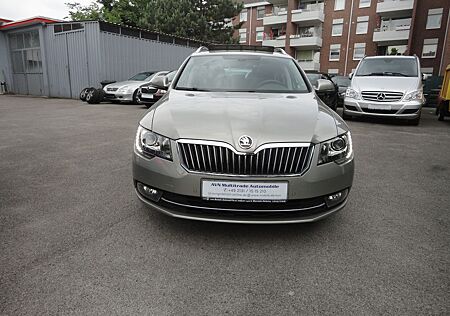 Skoda Superb Ambition1,8 Navi+PanoDach+Xenon+Motor Top