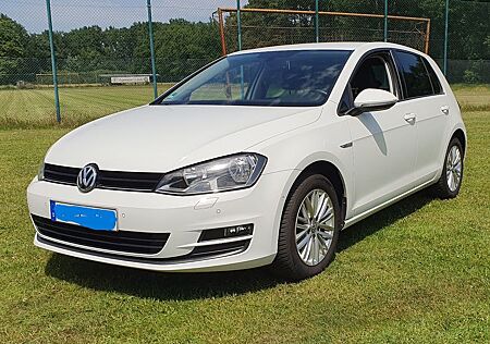 VW Golf Volkswagen Comfortline CUP 1.2 TSI 63kW mit AHK