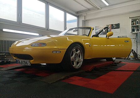 Mazda MX-5 1.6 -