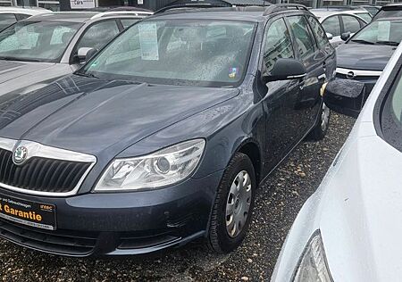 Skoda Octavia Kombi 8 Reifen 2.Hand Tüv 12.2026