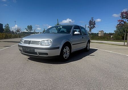 VW Golf Volkswagen 1.4 Edition Edition/ Motor revidiert/Tüv