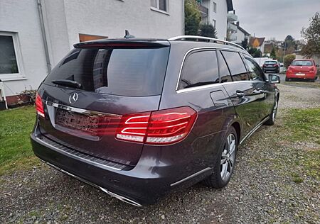 Mercedes-Benz E 350 BlueTEC 4MATIC T -