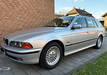 BMW 523i Touring - sehr gepflegt, mit Historie, AHK