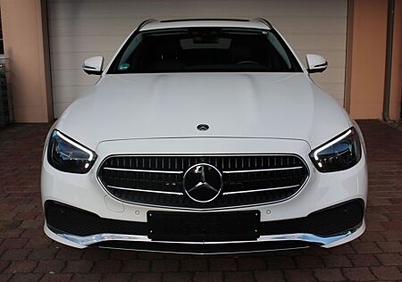 Mercedes-Benz E 300 4 Matic Standh. Kamera AHK Abstandstempom