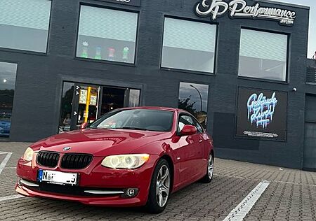 BMW 320i Coupé -