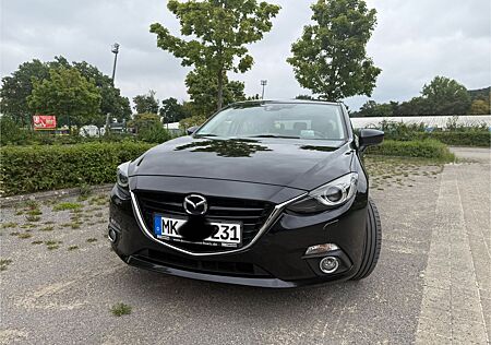 Mazda 3 2.0 SKYACTIV-G 120 Urban Limited