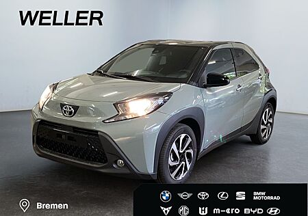 Toyota Aygo (X) gebraucht kaufen Toyota Aygo (X) Teamplayer *ACC*CarPlay*CAM*SHZ*Spurhalte