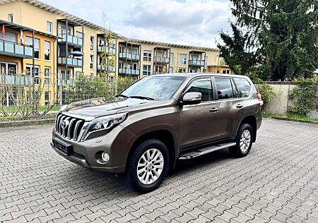 Toyota Land Cruiser Executive Serv-Gepflegt