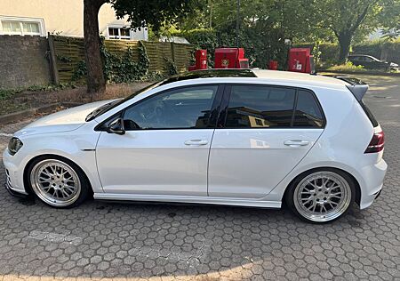 VW Golf Volkswagen 7 R 300PS | KW DDC | REMUS | Pano | Sport