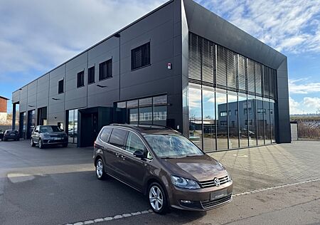 VW Sharan Volkswagen Match 2.0TDI 4M 6 Sitze Navi AHK Pano LED