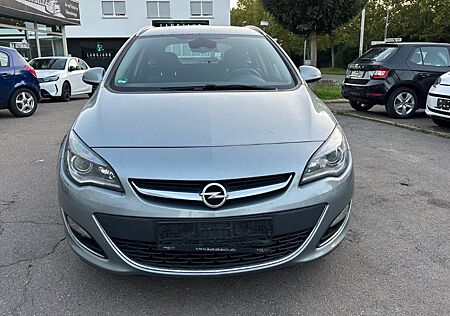 Opel Astra J Sports Tourer Exklusiv