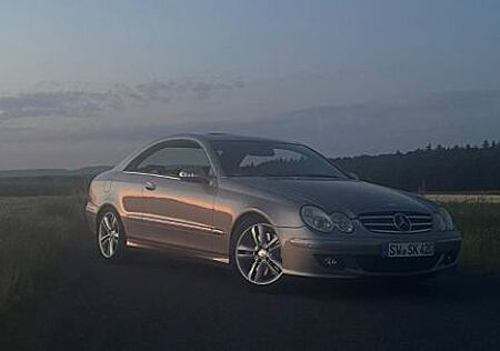 Mercedes-Benz CLK 320 CDI Avantgarde | Facelift