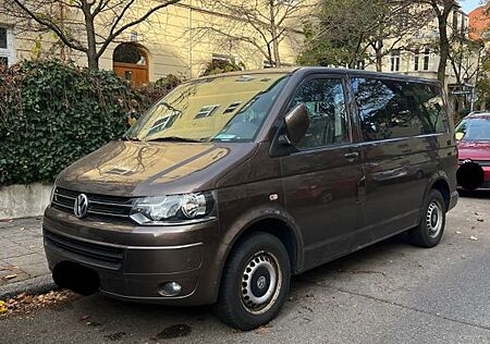 VW T5 Multivan Volkswagen 2.0 TDI Comfortline