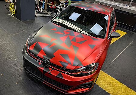 VW Golf Volkswagen 2.0 TSI DSG GTI Performance GTI Performance