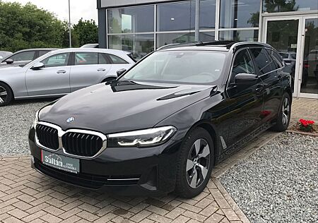 BMW 520 d Tour. Leder Sportsitze Pano Kamera Harman