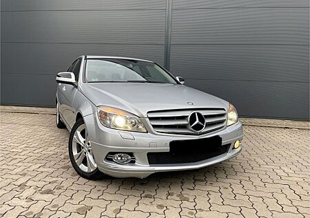 Mercedes-Benz 320