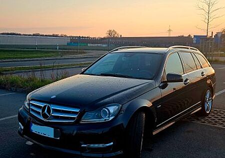 Mercedes-Benz 250 250CDI Avangarde/ AMG-Line/ Comand/ ILS/ AHK