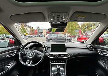 MG HS 1.5T-GDI Luxury Luxury