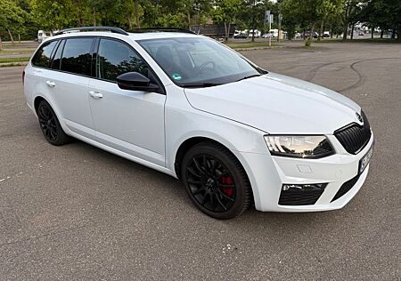 Skoda Octavia 2.0 TSI DSG RS Combi RS