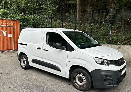 Peugeot Partner 1,6Ltr.*73kW*BT*CARPLAY*PDC