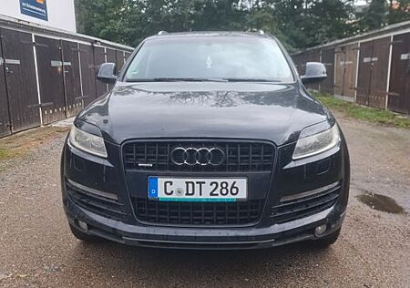 Audi Q7 3.0 TDI (DPF) quattro tiptronic