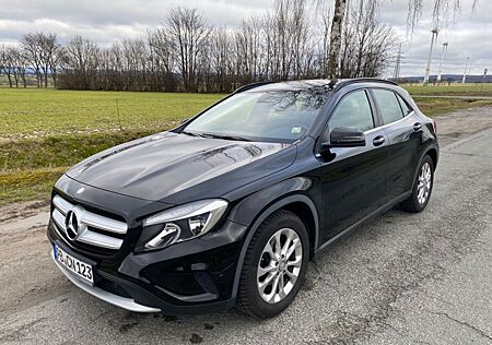 Mercedes-Benz GLA 200 d Activity Edition Activity Edition