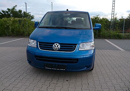 VW T5 Multivan Volkswagen T5 2.5 TDi Multivan-Klima-Navi-AHK-Standheizung