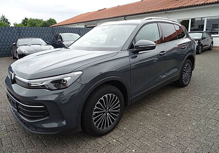 VW Tiguan Volkswagen Life 2.0 TDI DSG LED Navi ACC 18Zoll