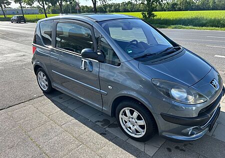 Peugeot 1007 Premium 90 TOP ZUSTAND TÜV BIS2/26