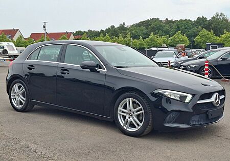 Mercedes-Benz A 200 A -Klasse A 200d.Digital RFK SHZ