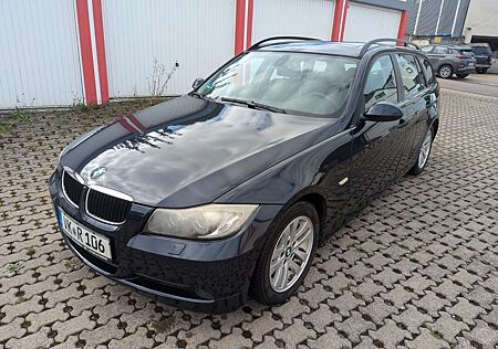 BMW 320i Touring Automatik*Scheckheft*Xenon*Panorama