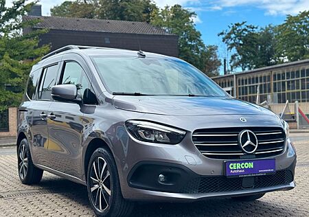 Mercedes-Benz T-Klasse T180d TEILLEDER NAVI SHZ PDC AHK KAMERA 1 HAND