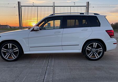 Mercedes-Benz GLK 350 CDI 4MATIC Sportpaket Vollausstattung