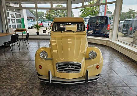 Citroën 2 CV Restauriert / H Zulassung