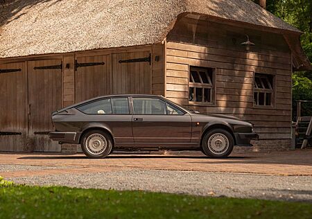 Alfa Romeo GTV 2.5 V6 | Nederlands geleverd
