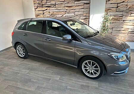 Mercedes-Benz B 180 Automatic aus 1.Hand Anhängerkupplung