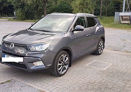 SsangYong Tivoli 1.6 e-XGi 160 SAPPHIRE Vollausstattung