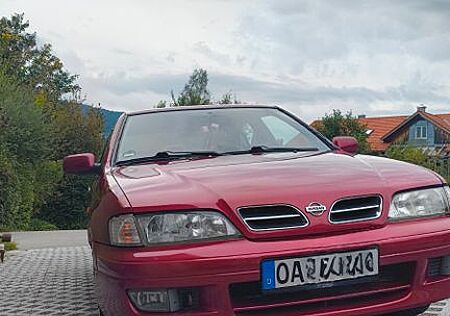 Nissan Primera P11 2.0I SE