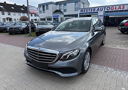 Mercedes-Benz E 200 T-Modell / AHK / 1.Hand