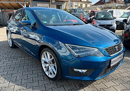 Seat Leon FR 1.Hd Scheckheftgep. Navi / R-Kamera /PDC