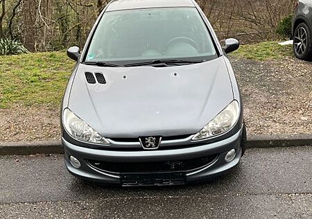 Peugeot 206 1.4 75 -