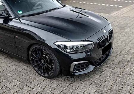 BMW 140 M140i xDrive A Special Edition -
