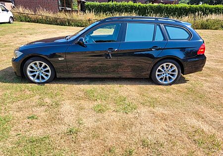 BMW 318i touring -