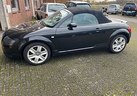 Audi TT Roadster Technik NEU 800 km gelaufen